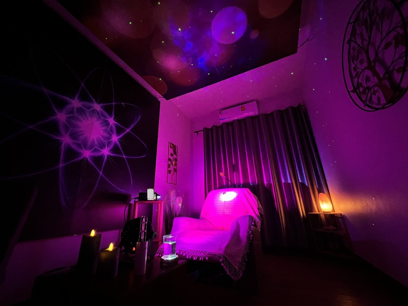 Light Mandalas room environment with soft light, color, and calm atmospheric design