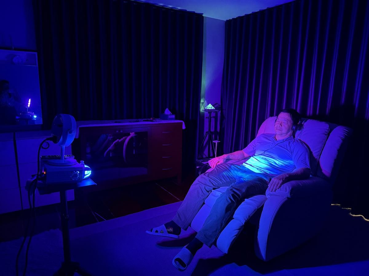 Lumivara Sanctuary wellness chair session with blue light